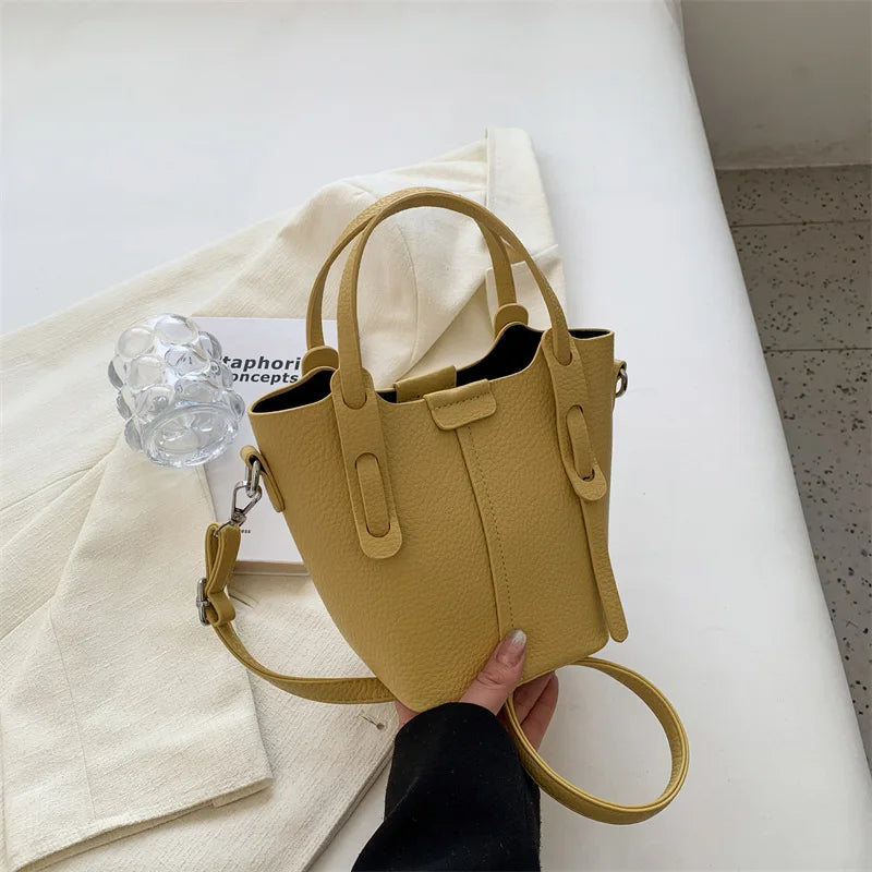Borsa a Secchiello Minimalista con Tracolla